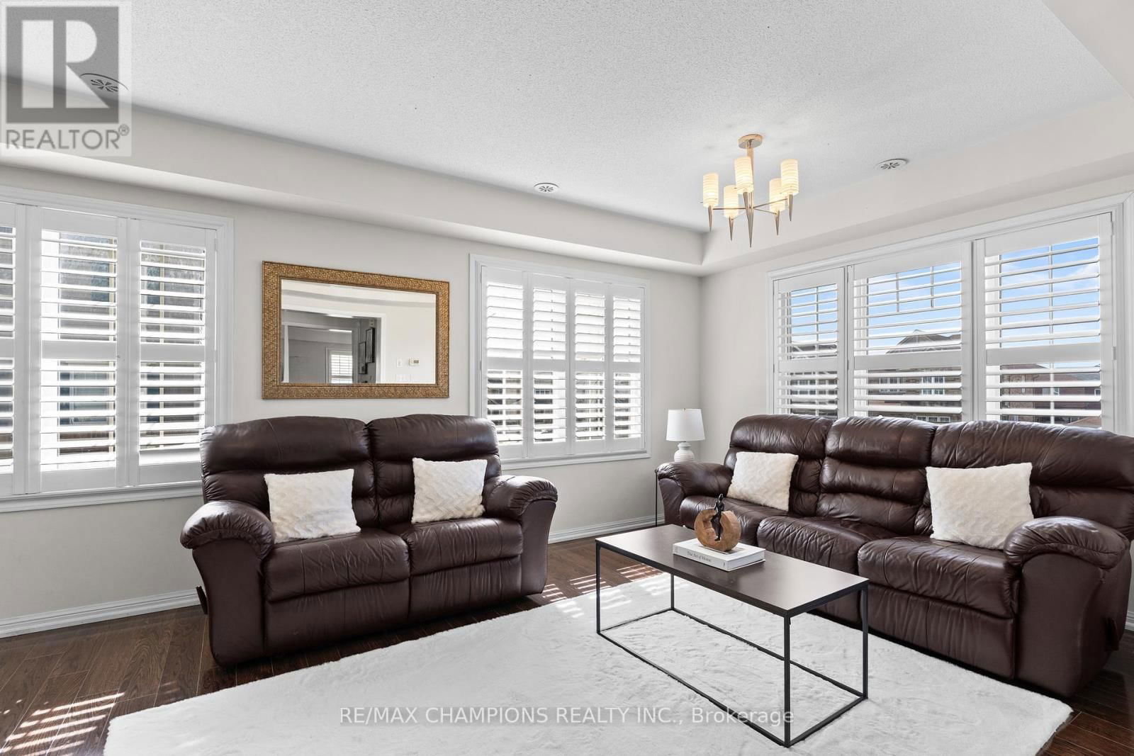 237 DRINKWATER ROAD Image 15