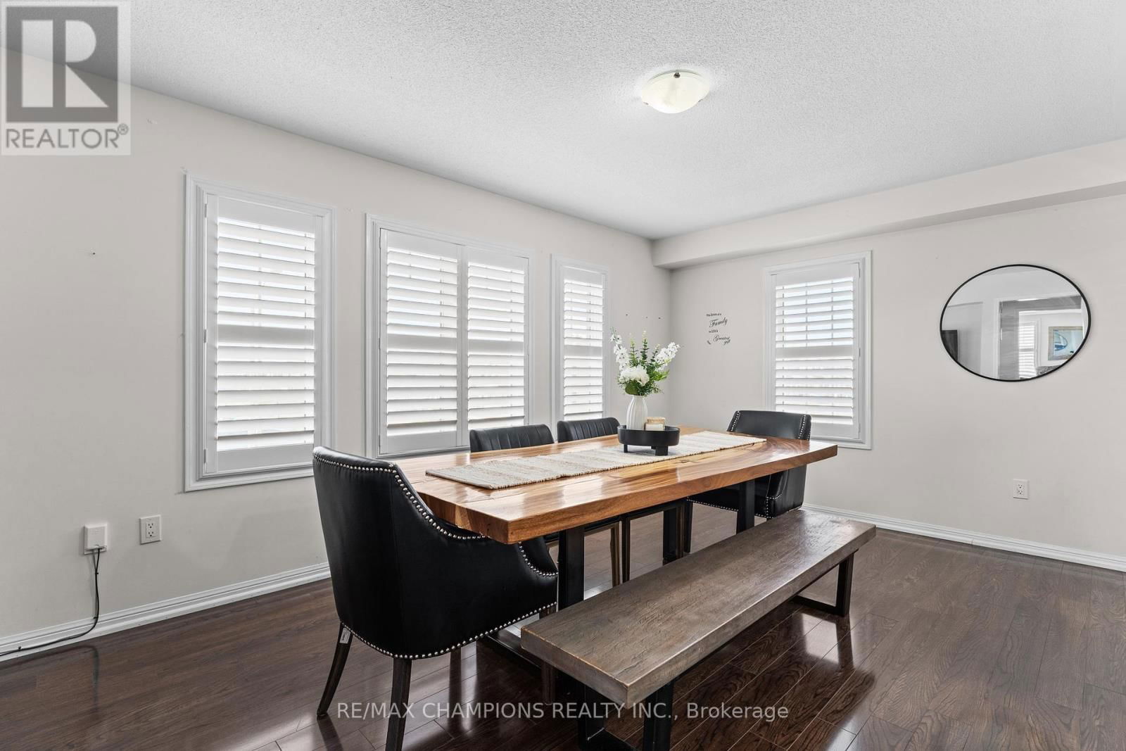 237 DRINKWATER ROAD Image 17