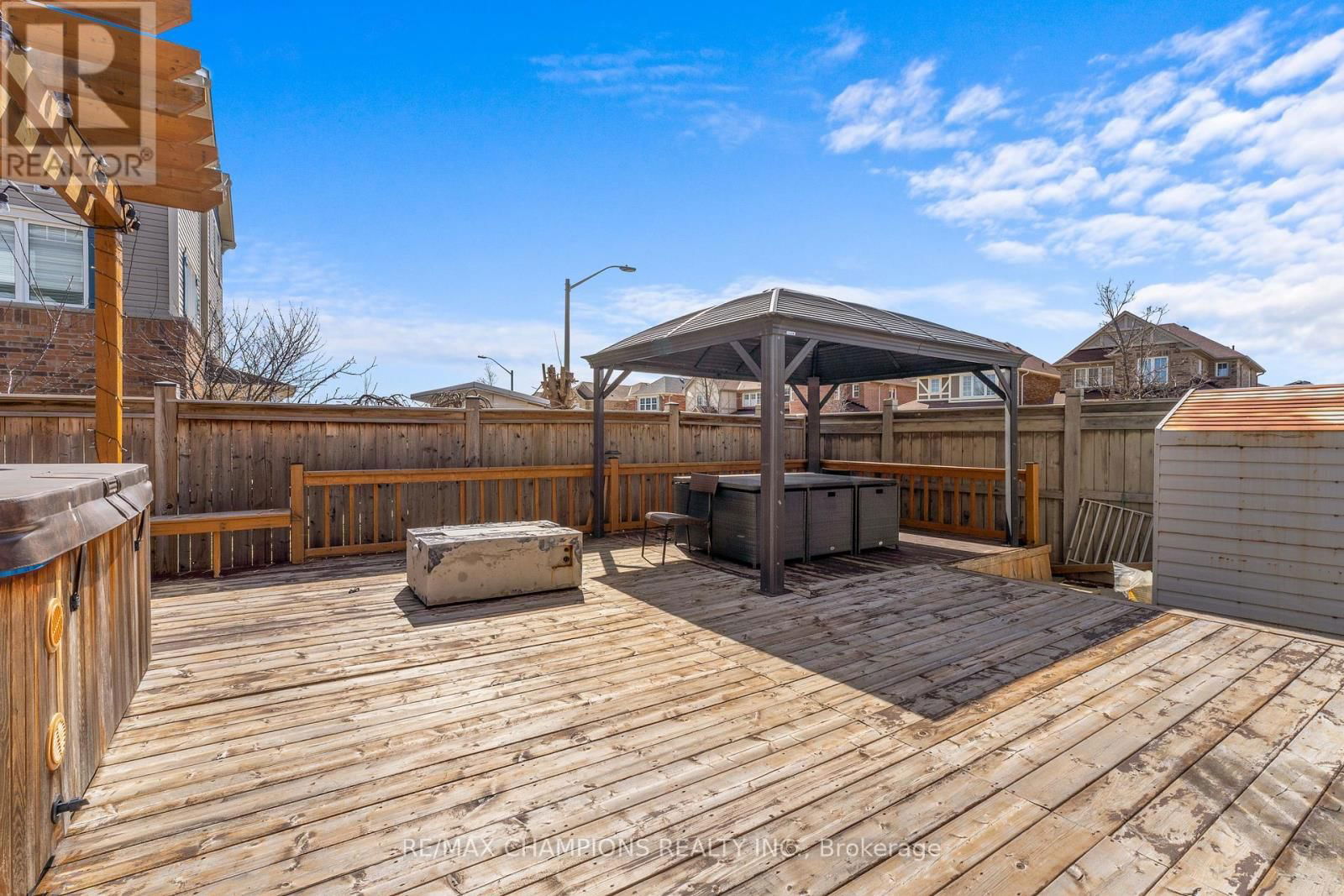 237 DRINKWATER ROAD Image 33