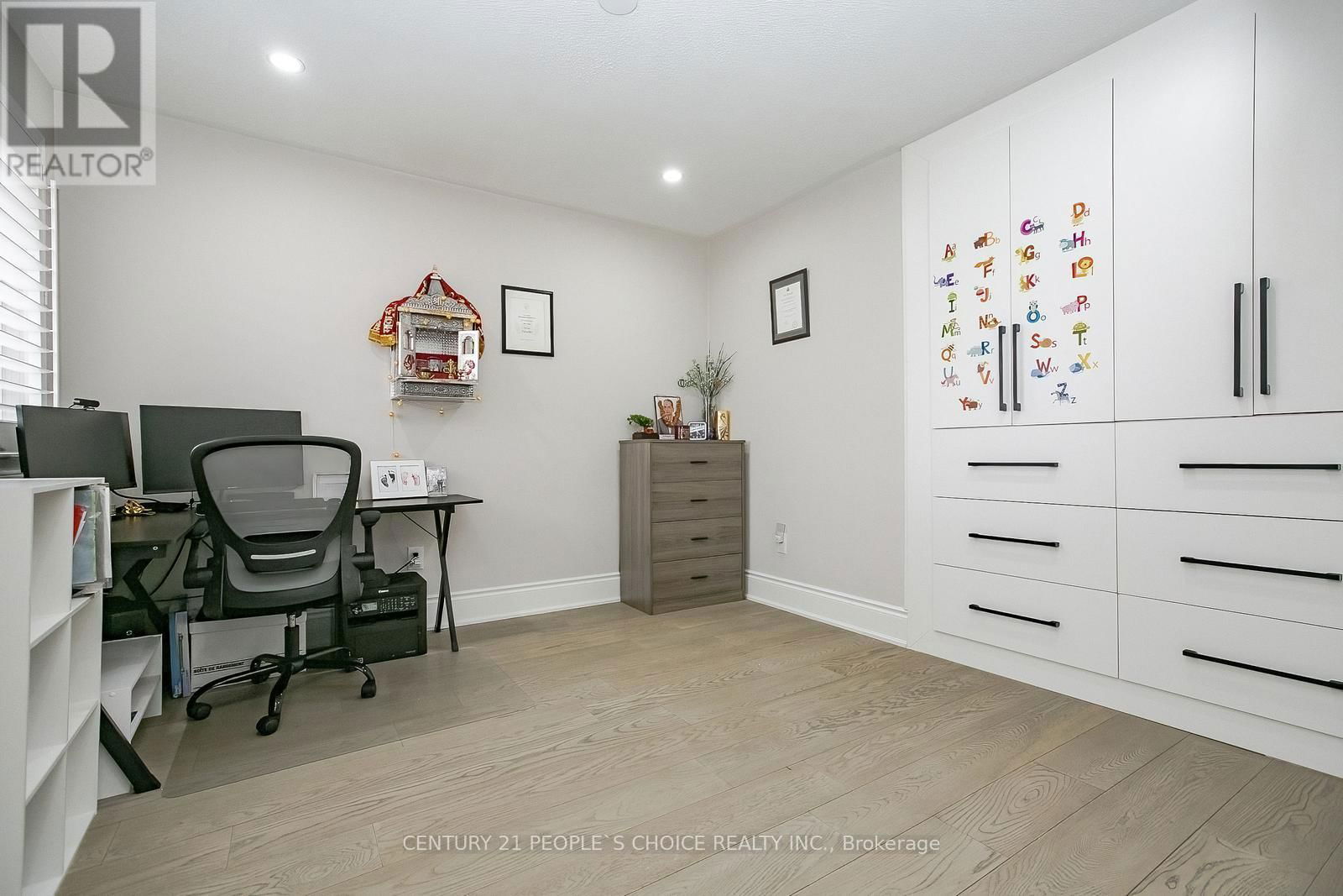 37 DEERGLEN DRIVE Image 25