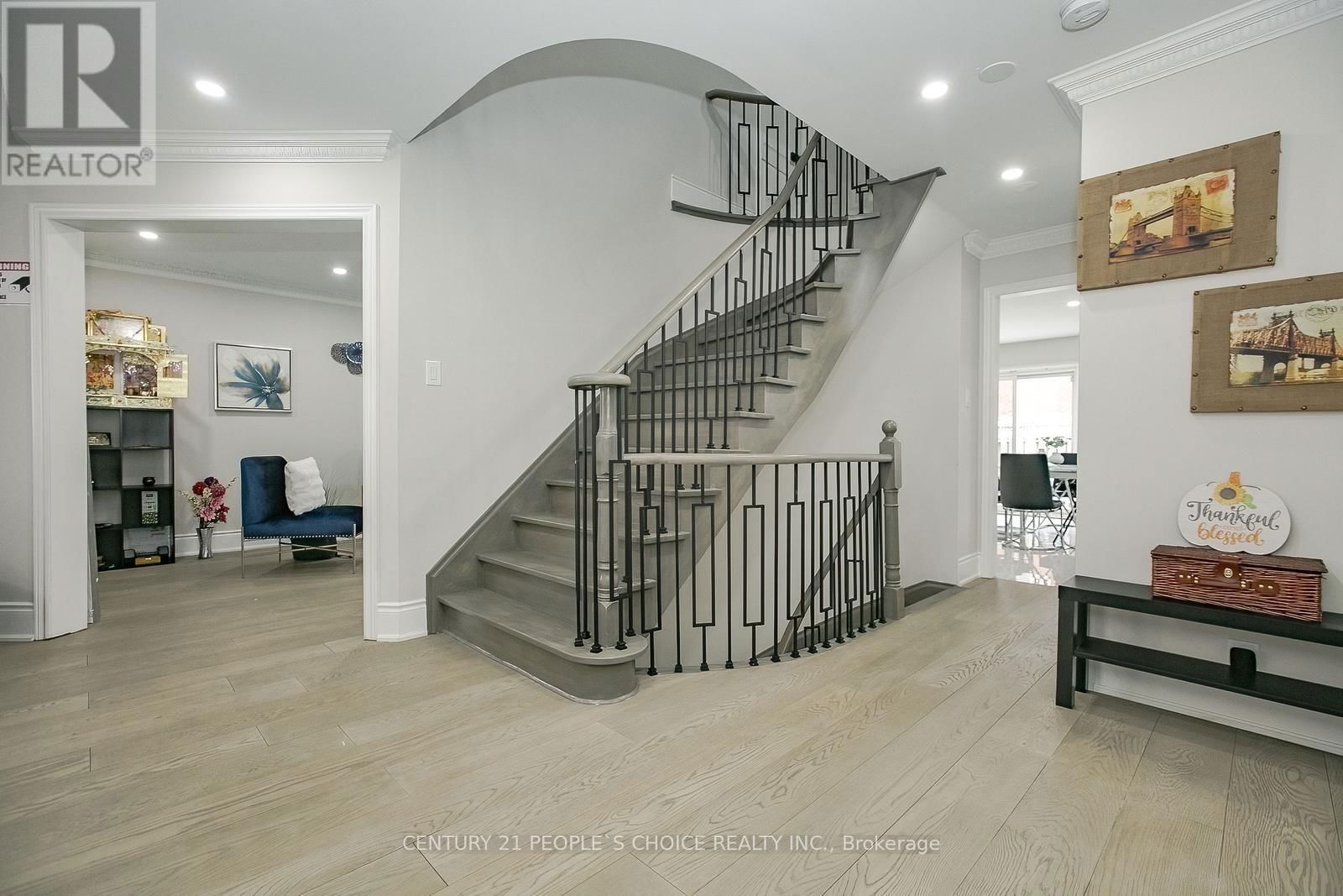 37 DEERGLEN DRIVE Image 5