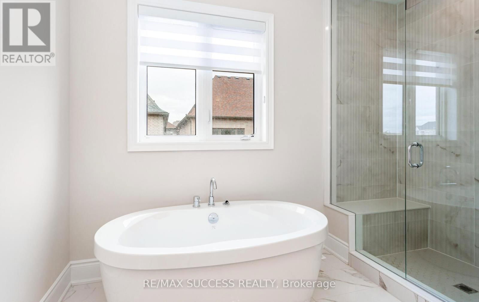 1323 PELICAN PASS PLACE NORTH Image 32