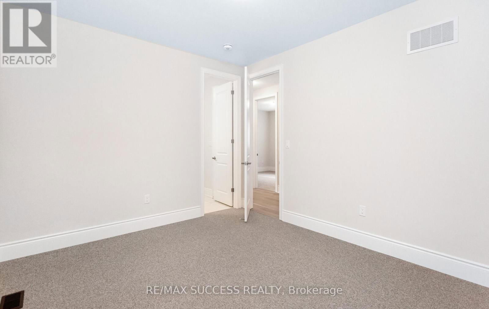 1323 PELICAN PASS PLACE NORTH Image 36