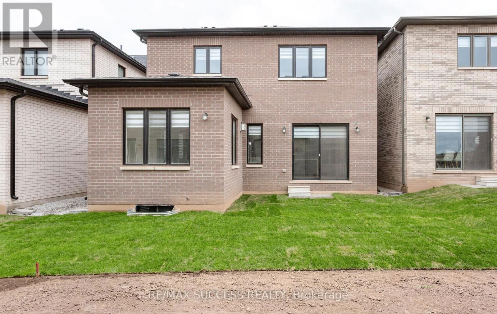 1323 PELICAN PASS PLACE NORTH Image 47