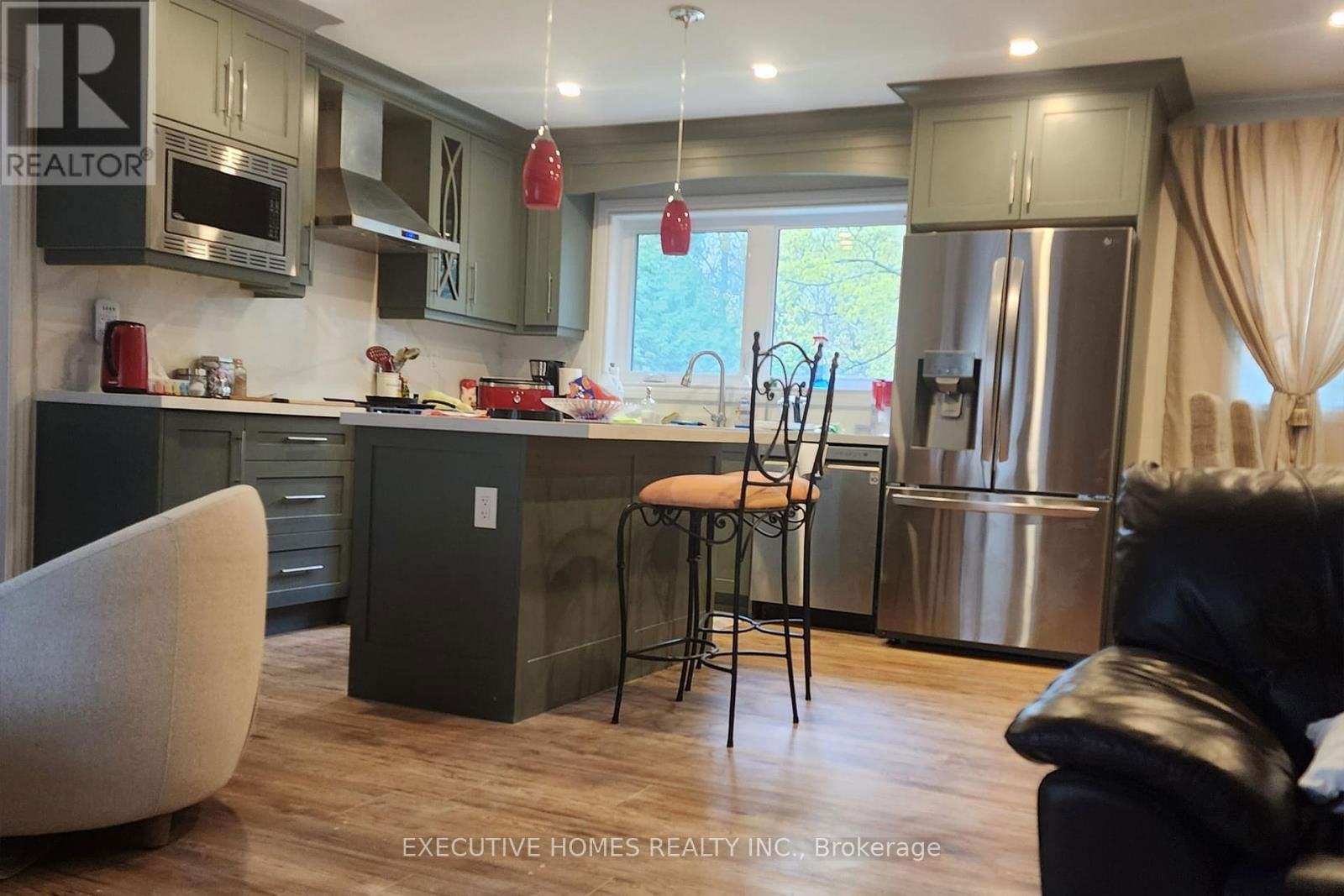 208 GLEN OAK DRIVE Image 11