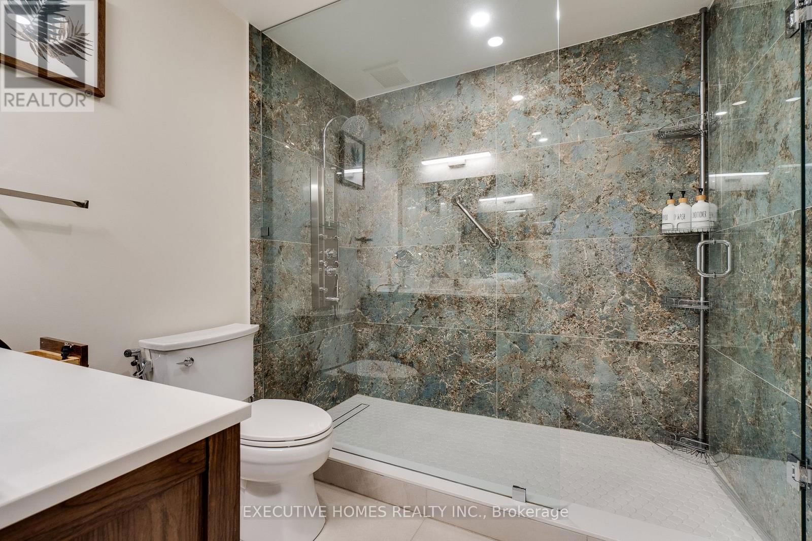 208 GLEN OAK DRIVE Image 21