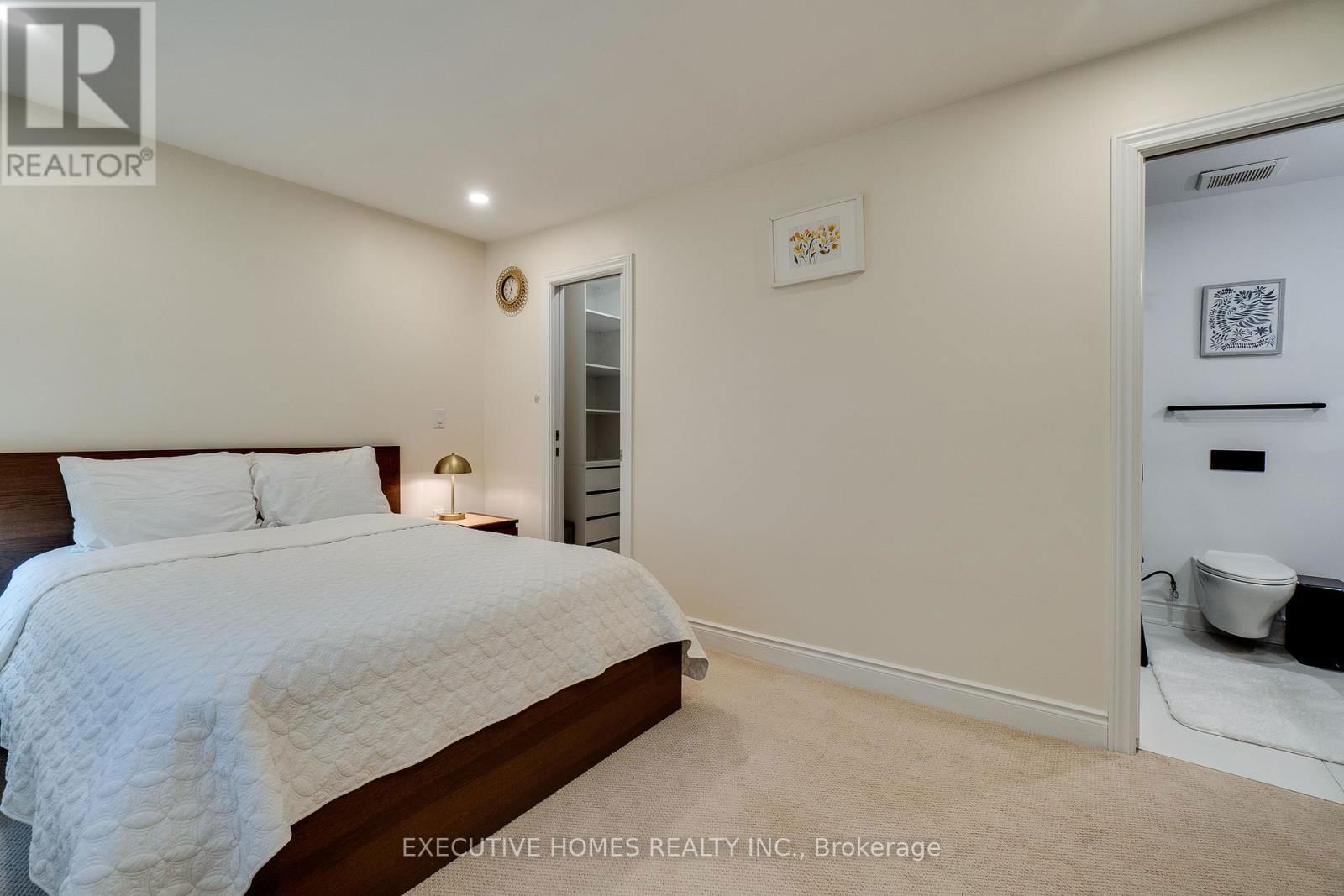 208 GLEN OAK DRIVE Image 23