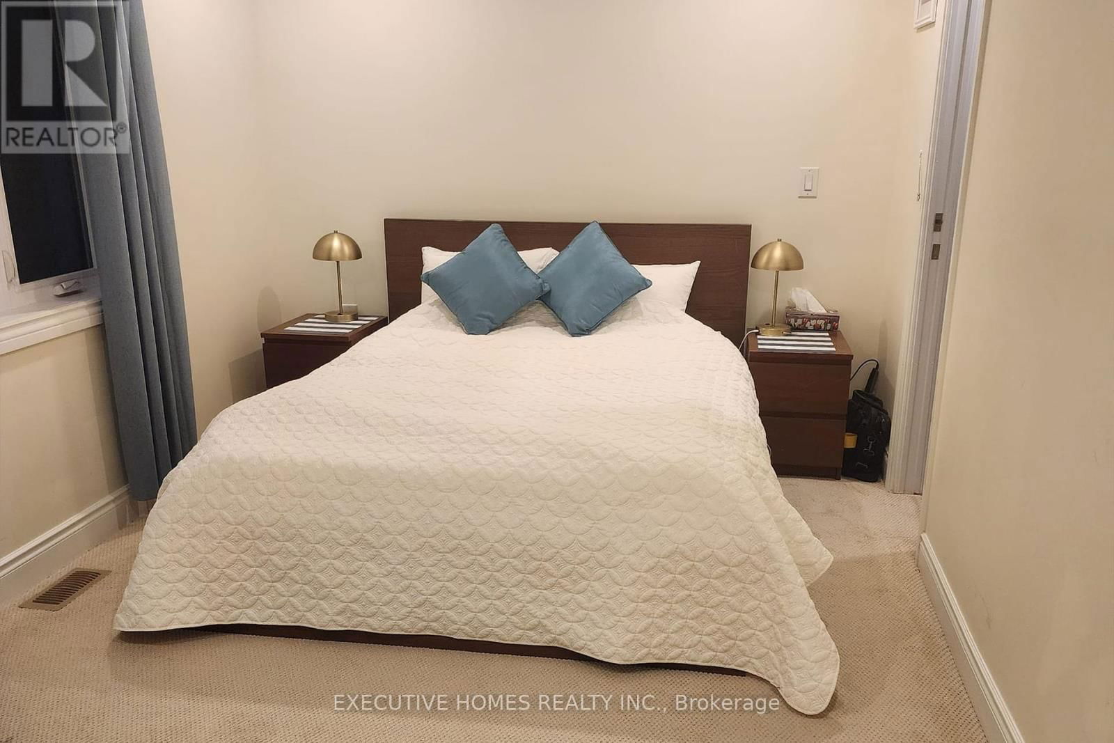 208 GLEN OAK DRIVE Image 25