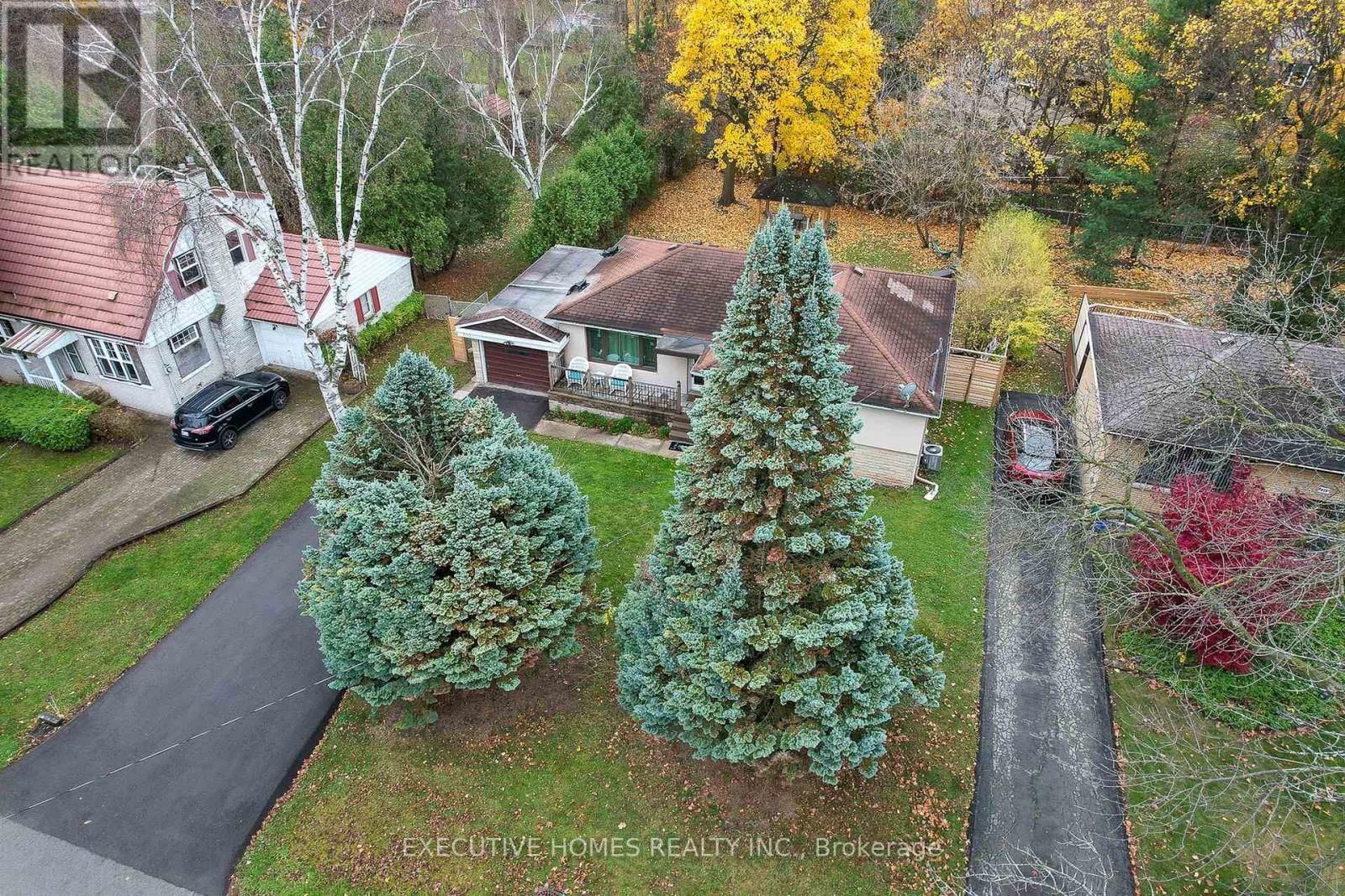 208 GLEN OAK DRIVE Image 3