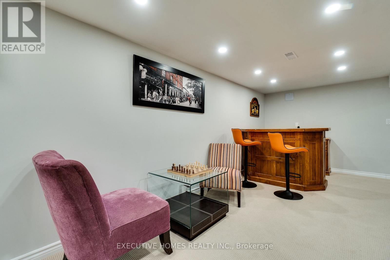 208 GLEN OAK DRIVE Image 31