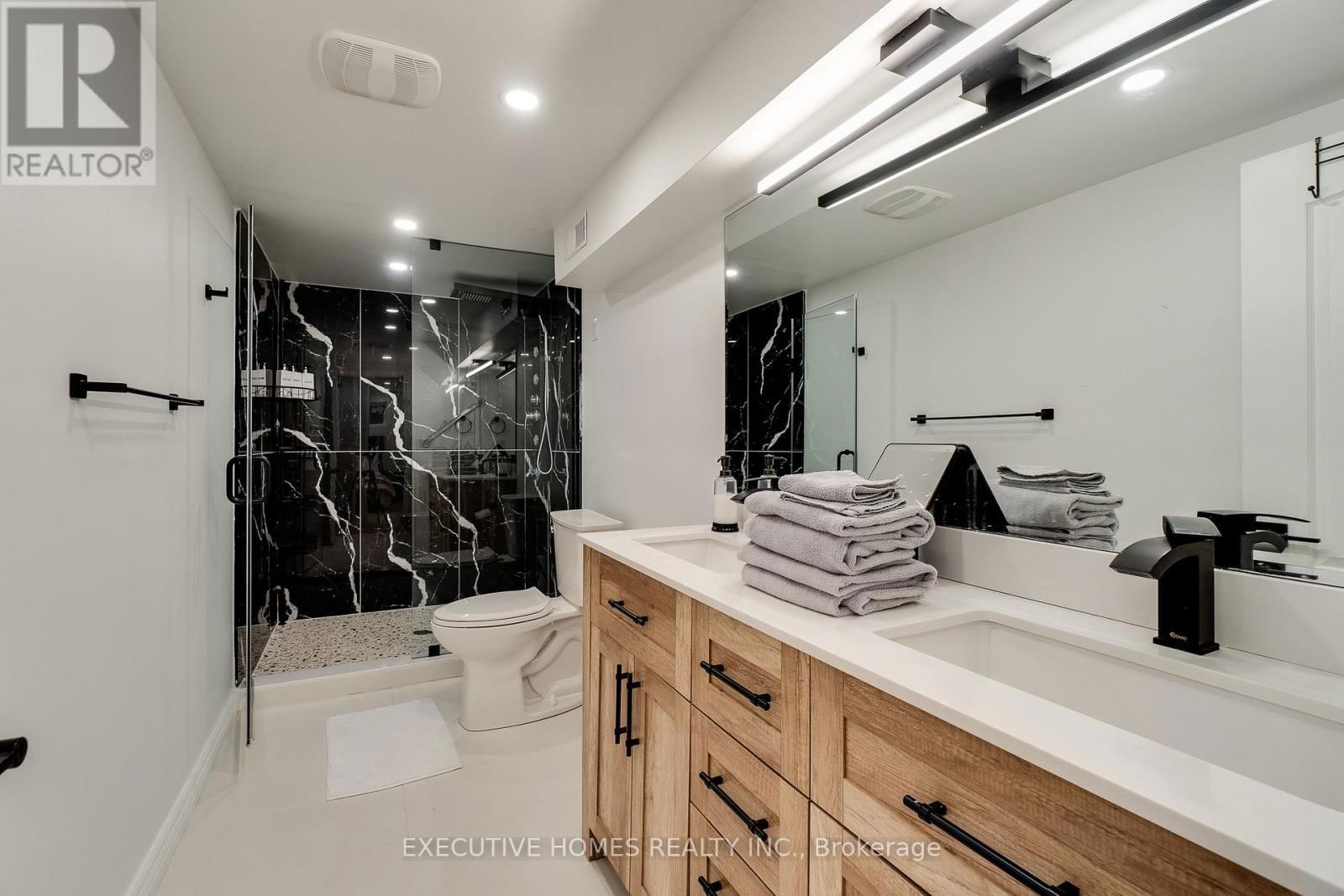 208 GLEN OAK DRIVE Image 35