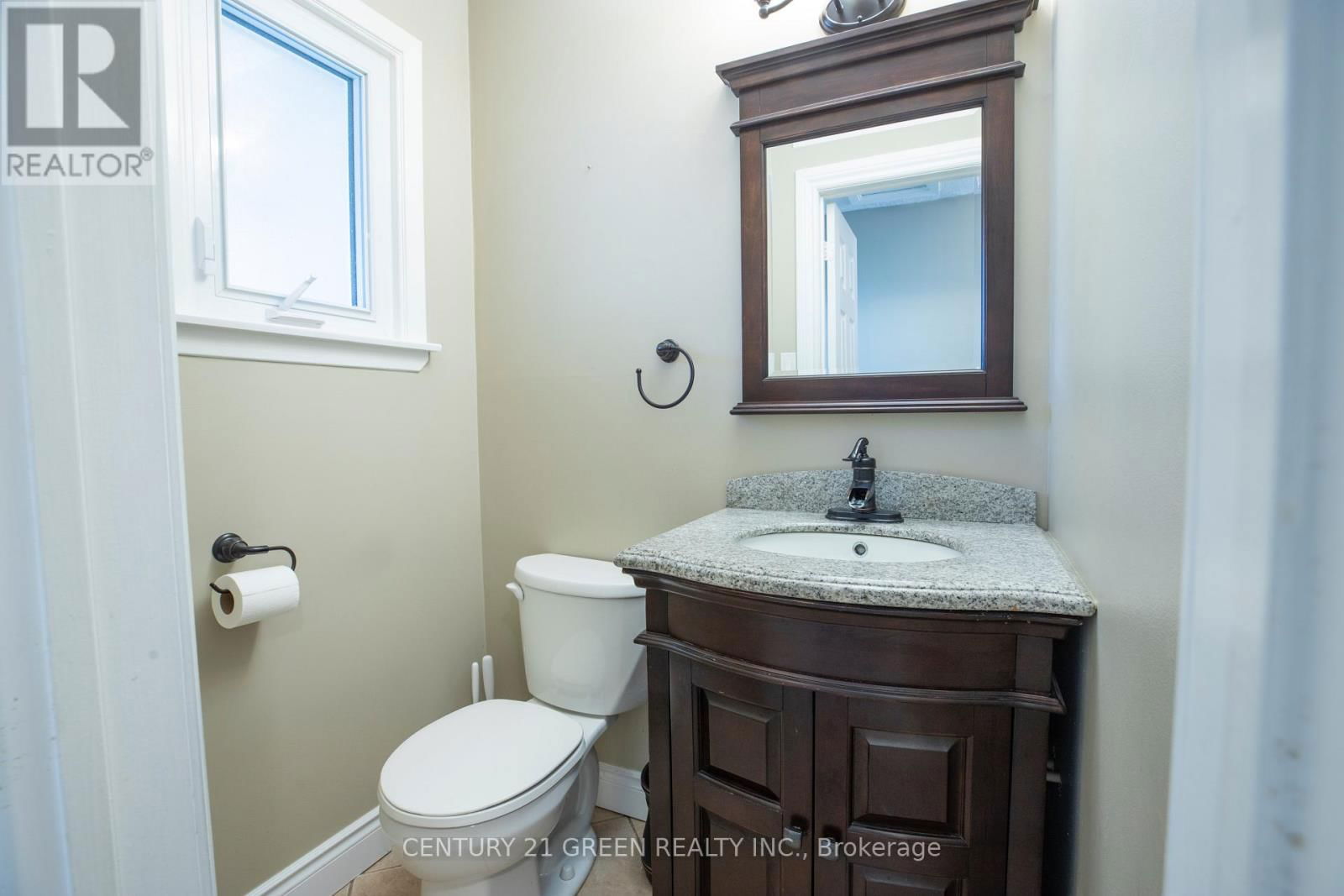 26 - 26 CARISBROOKE COURT Image 15