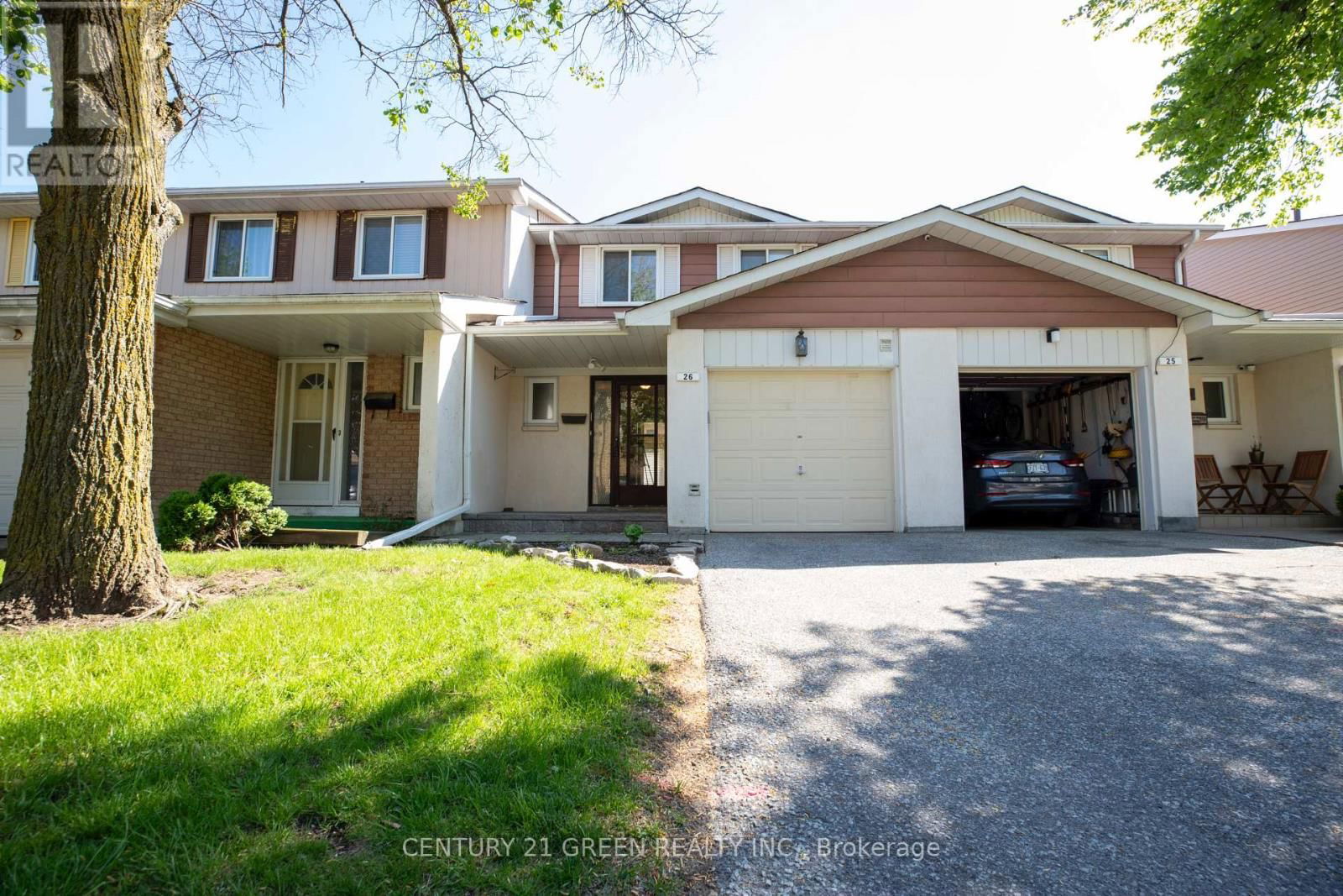 26 - 26 CARISBROOKE COURT Image 2