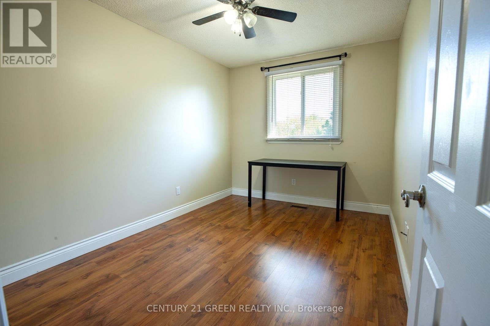 26 - 26 CARISBROOKE COURT Image 20