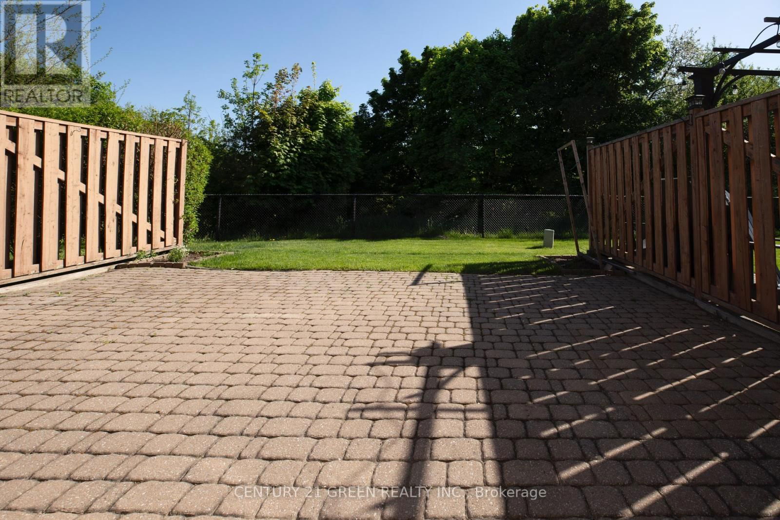 26 - 26 CARISBROOKE COURT Image 33