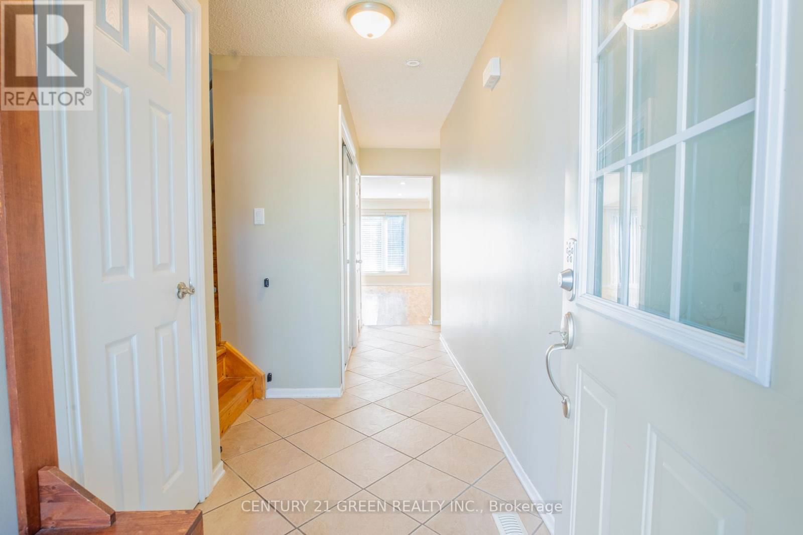 26 - 26 CARISBROOKE COURT Image 7