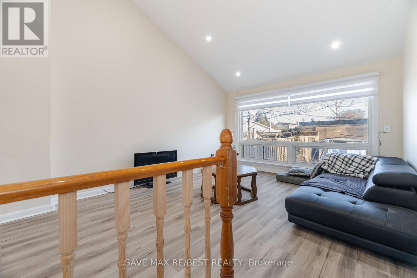 29 BROOKMERE ROAD Image 15