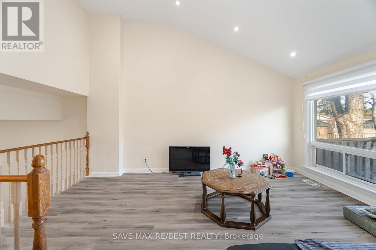 29 BROOKMERE ROAD Image 17
