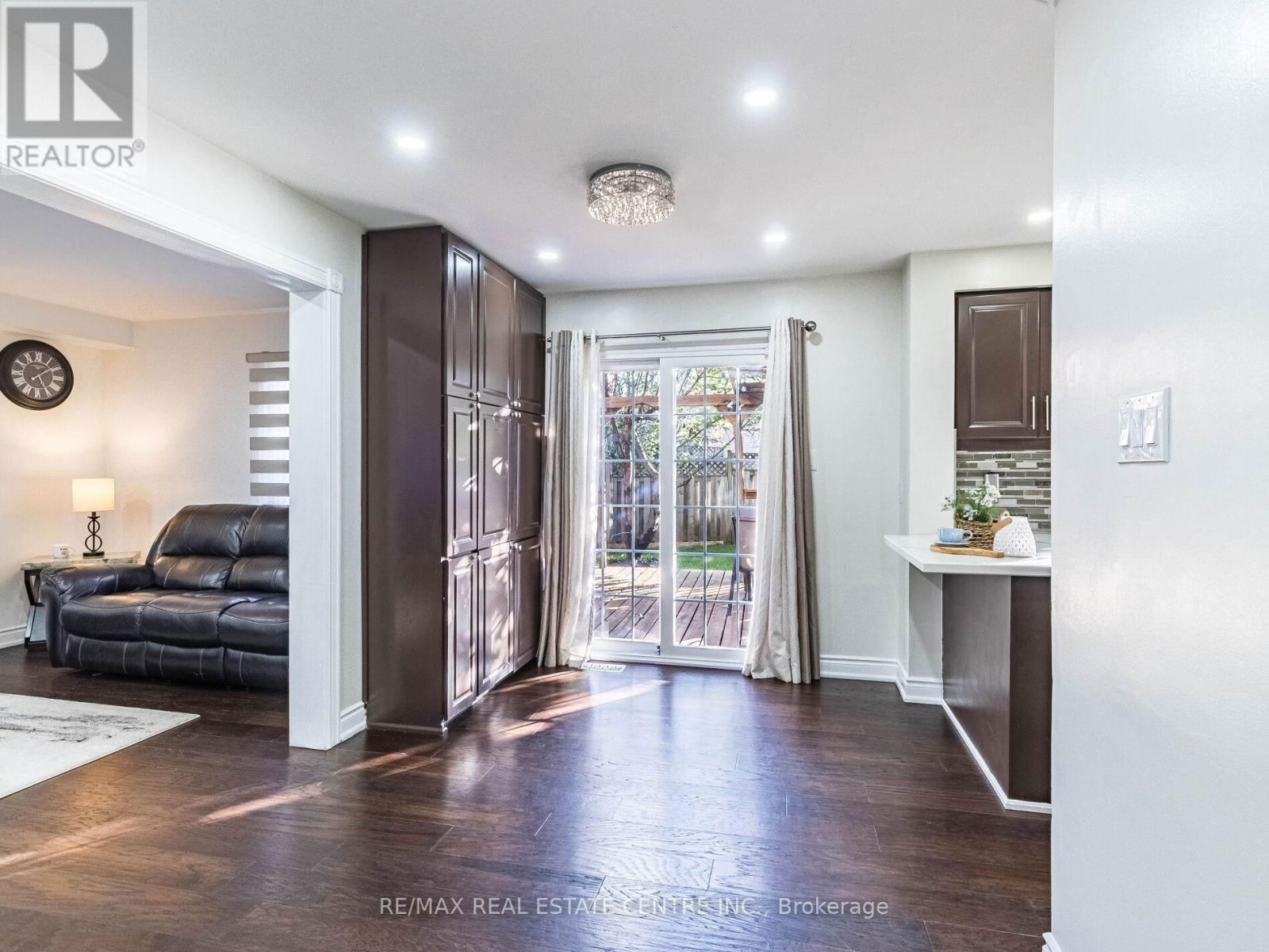 55 CASTLEHILL ROAD Image 17