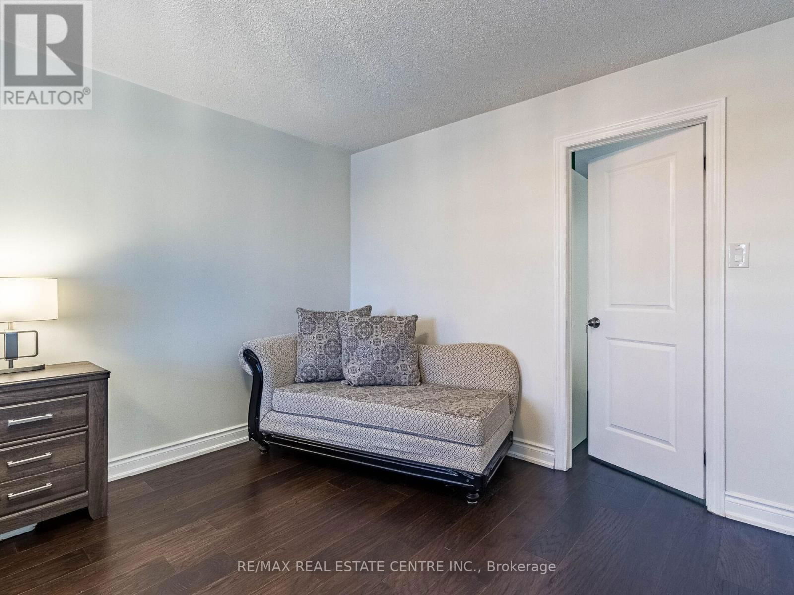 55 CASTLEHILL ROAD Image 25