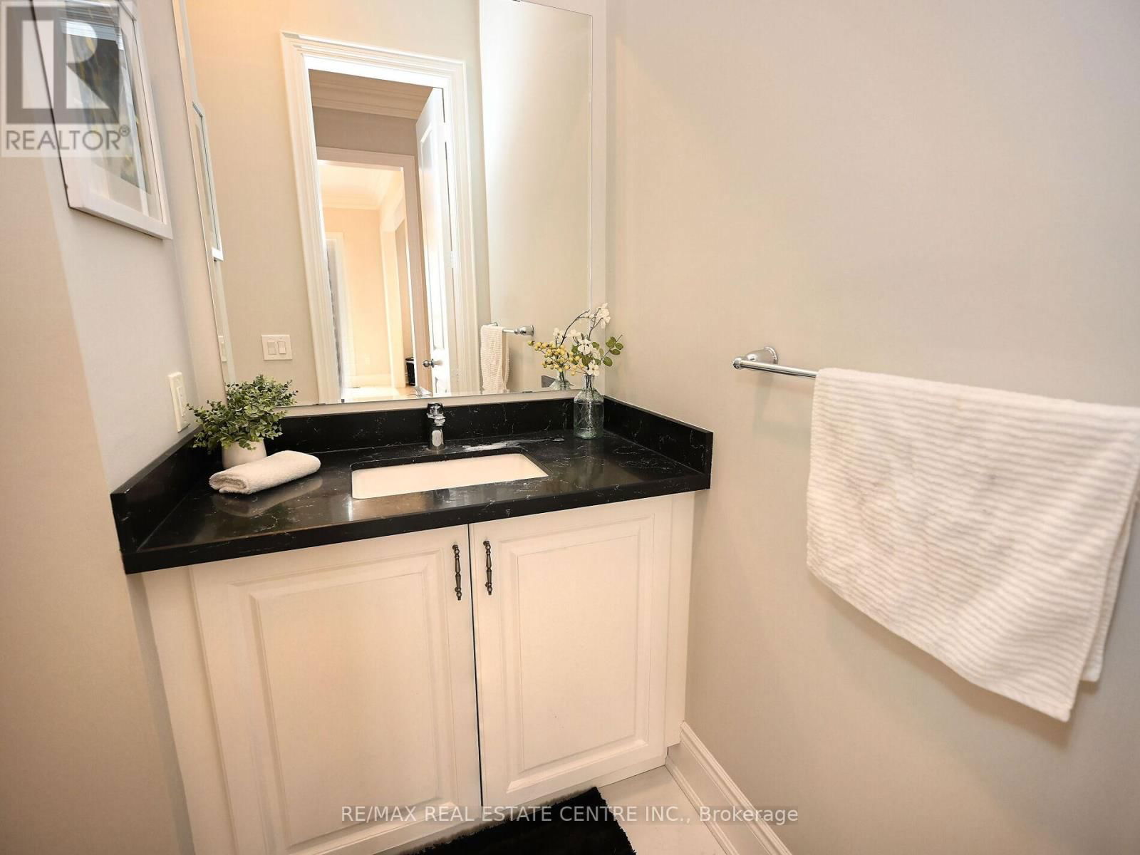 171 BELMORE COURT Image 21