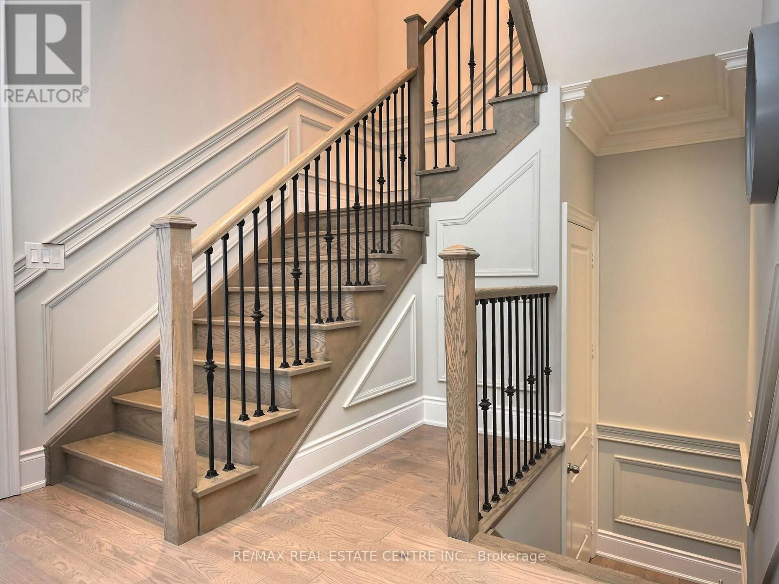 171 BELMORE COURT Image 36