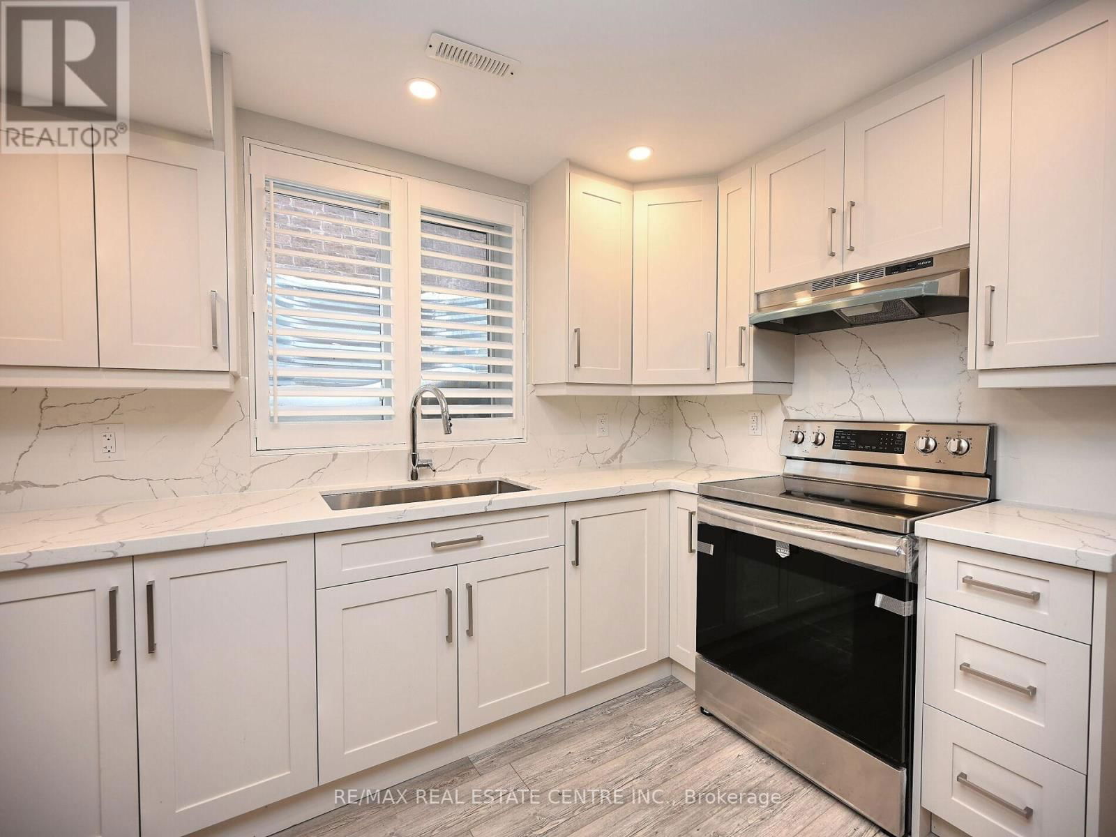 171 BELMORE COURT Image 42