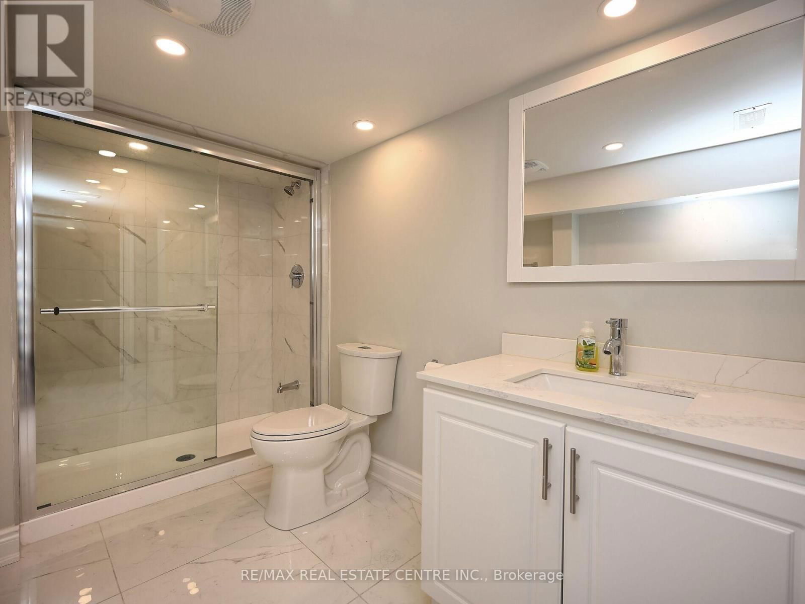 171 BELMORE COURT Image 45