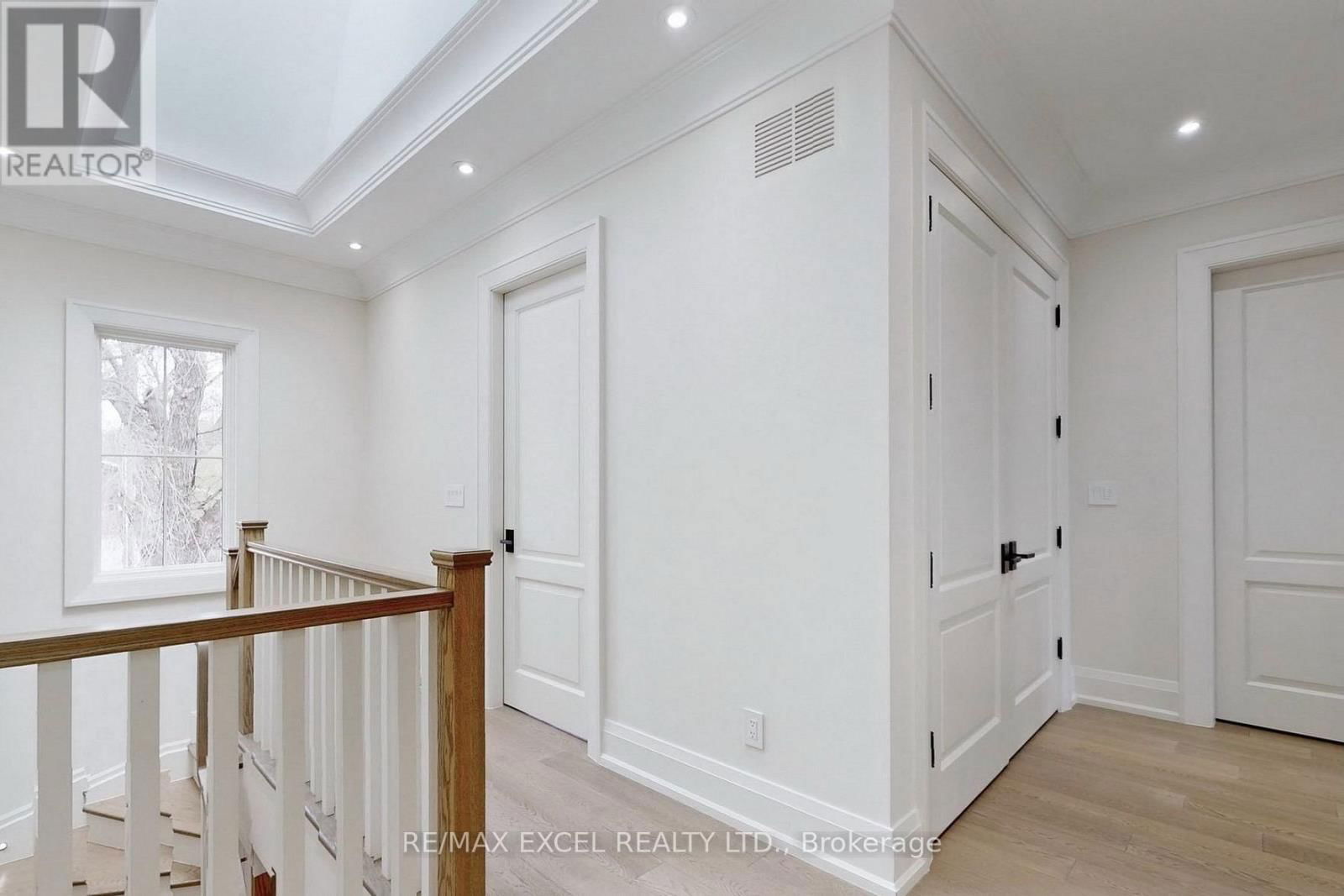 430 REYNOLDS STREET Image 19