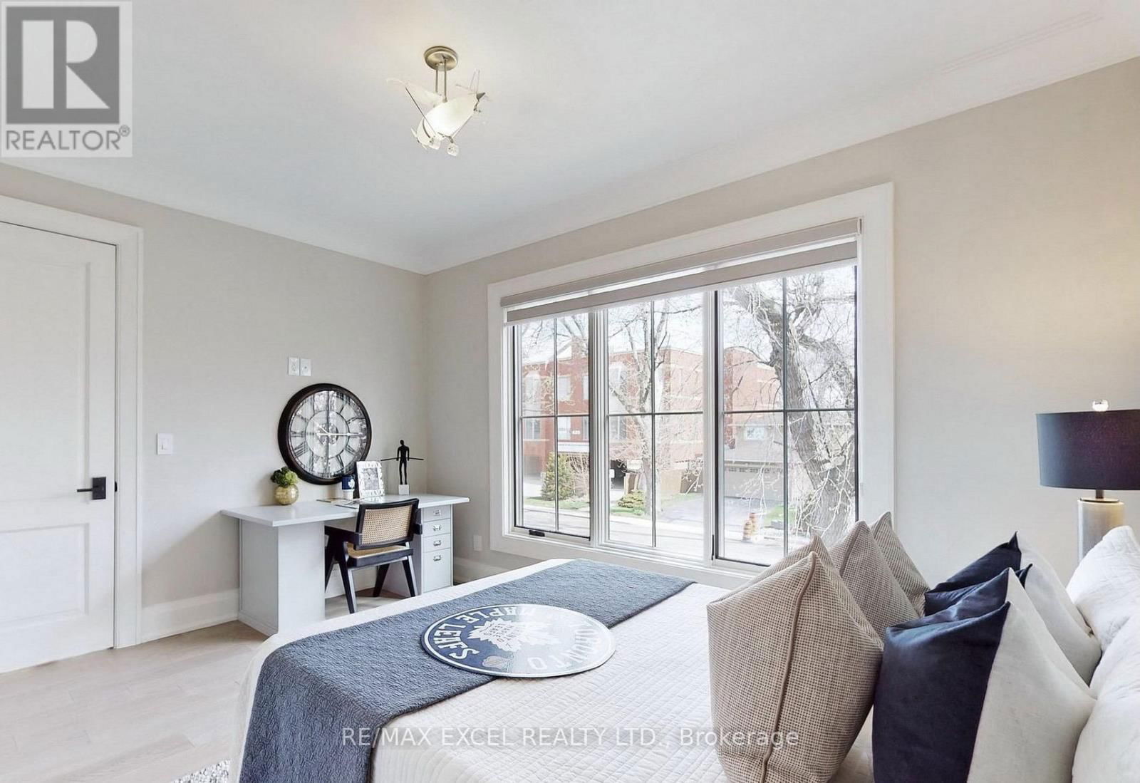 430 REYNOLDS STREET Image 31