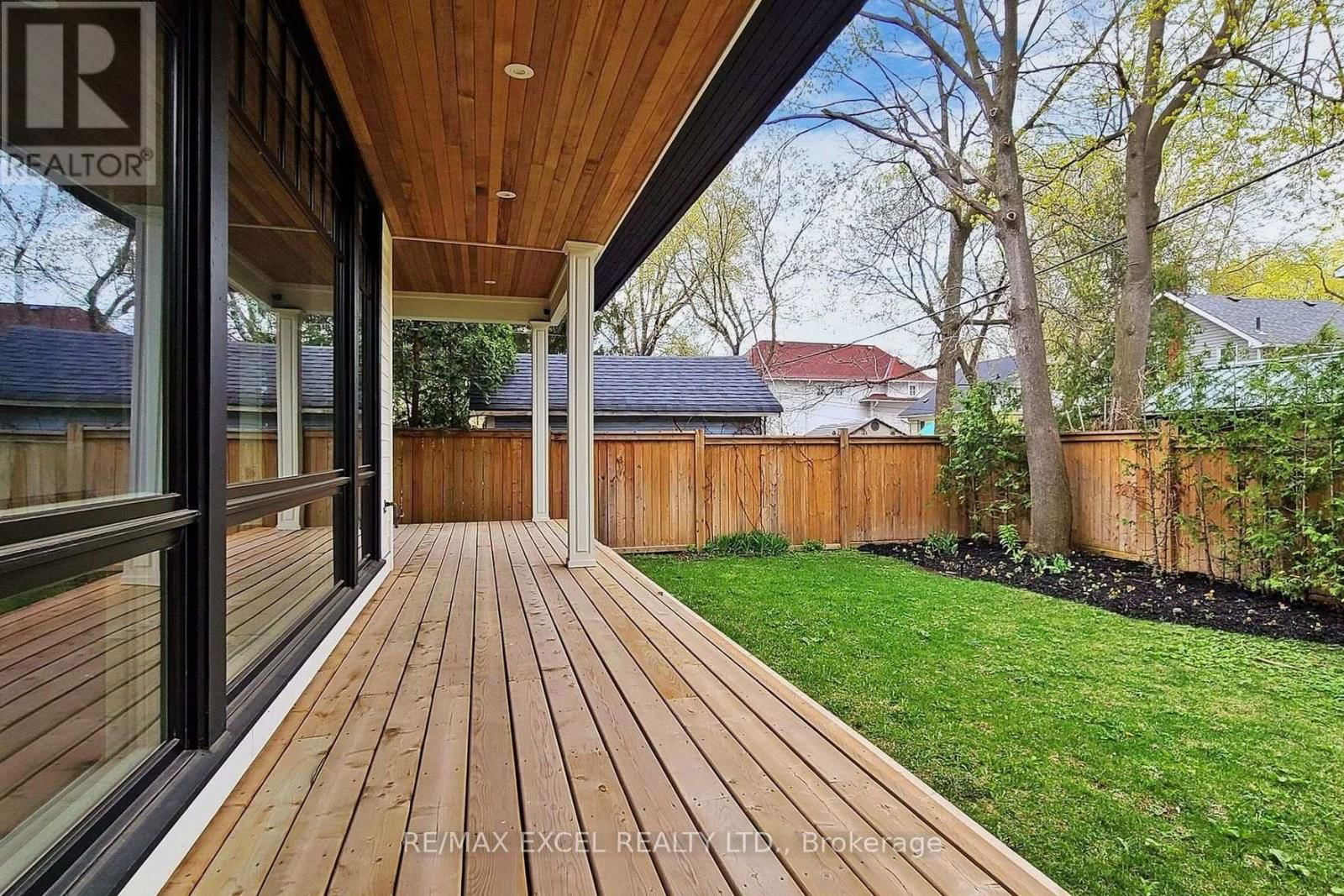 430 REYNOLDS STREET Image 34