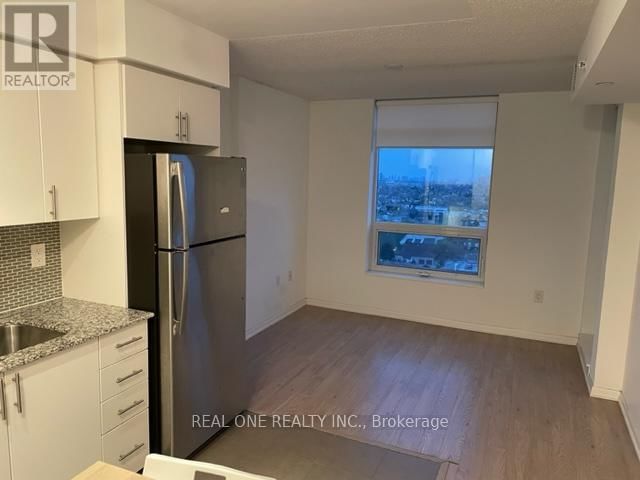 1410 - 830 LAWRENCE AVE AVENUE WEST Image 3