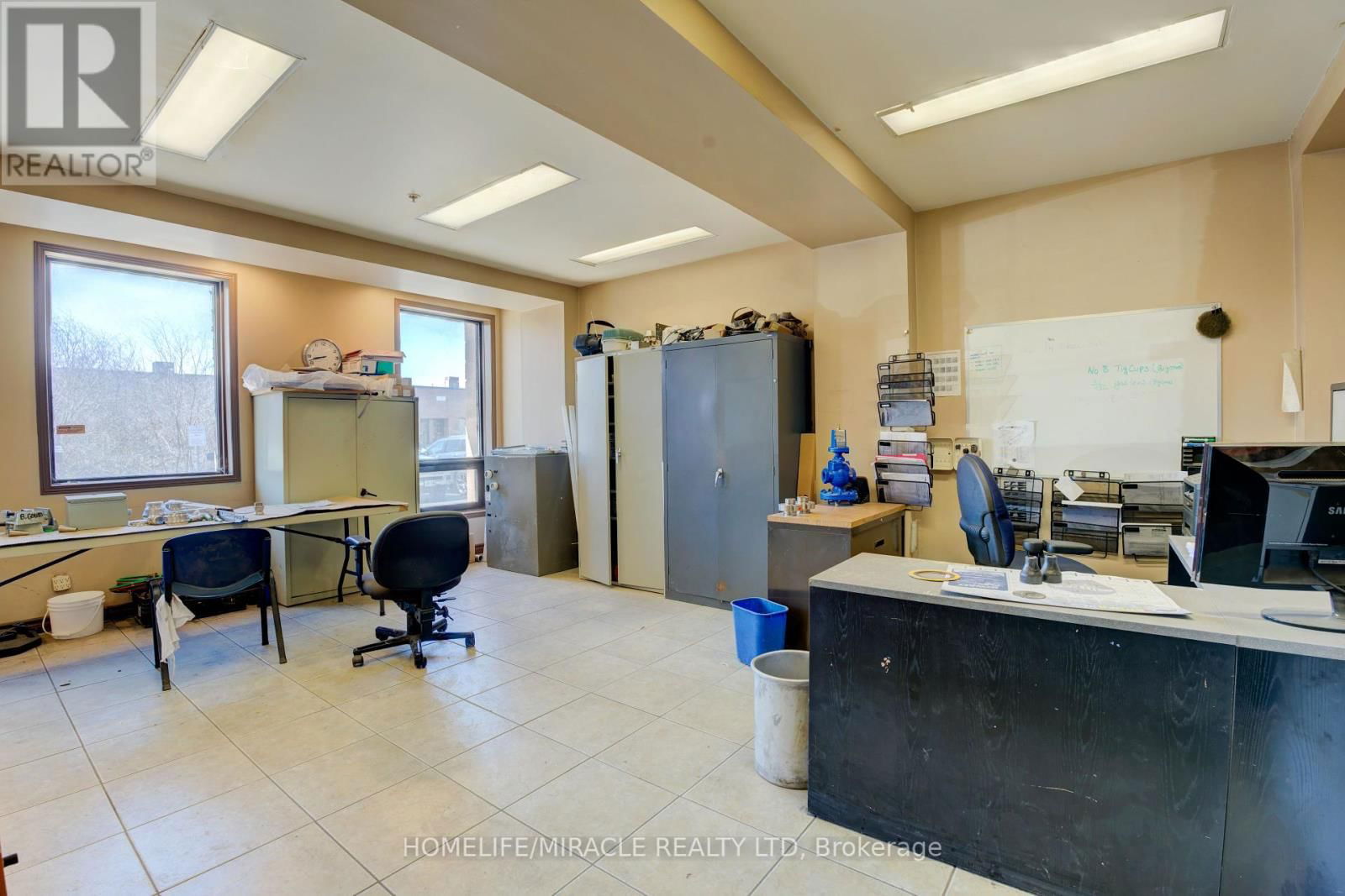 12 - 175 ADVANCE BOULEVARD Image 7