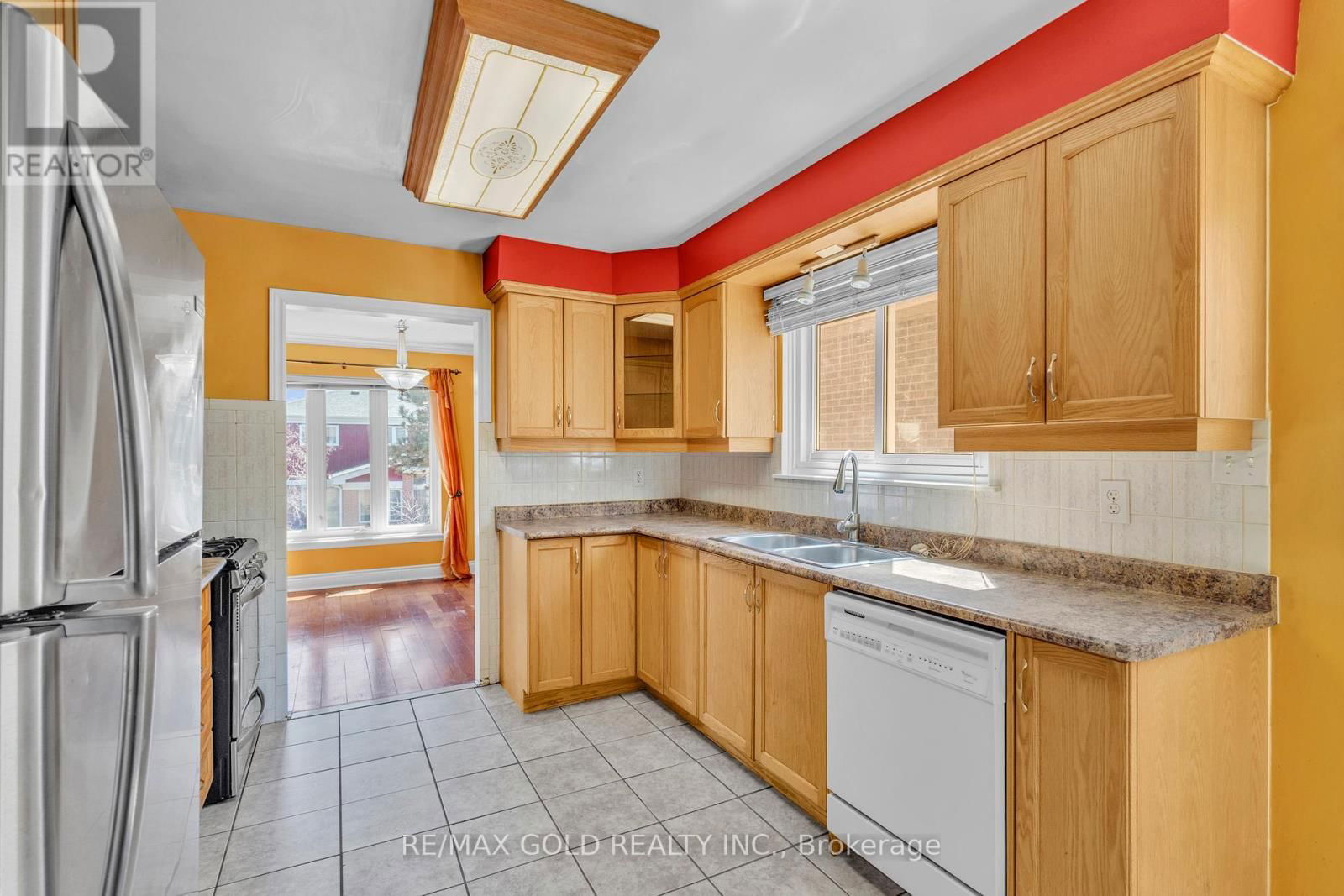 17 MANSION STREET Image 22