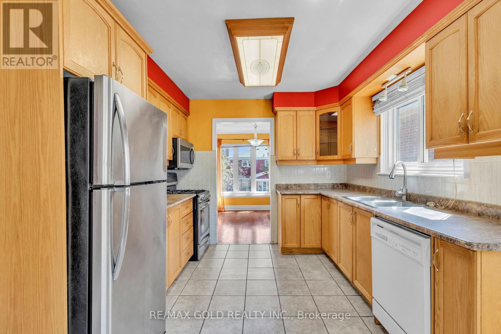 17 MANSION STREET Image 23
