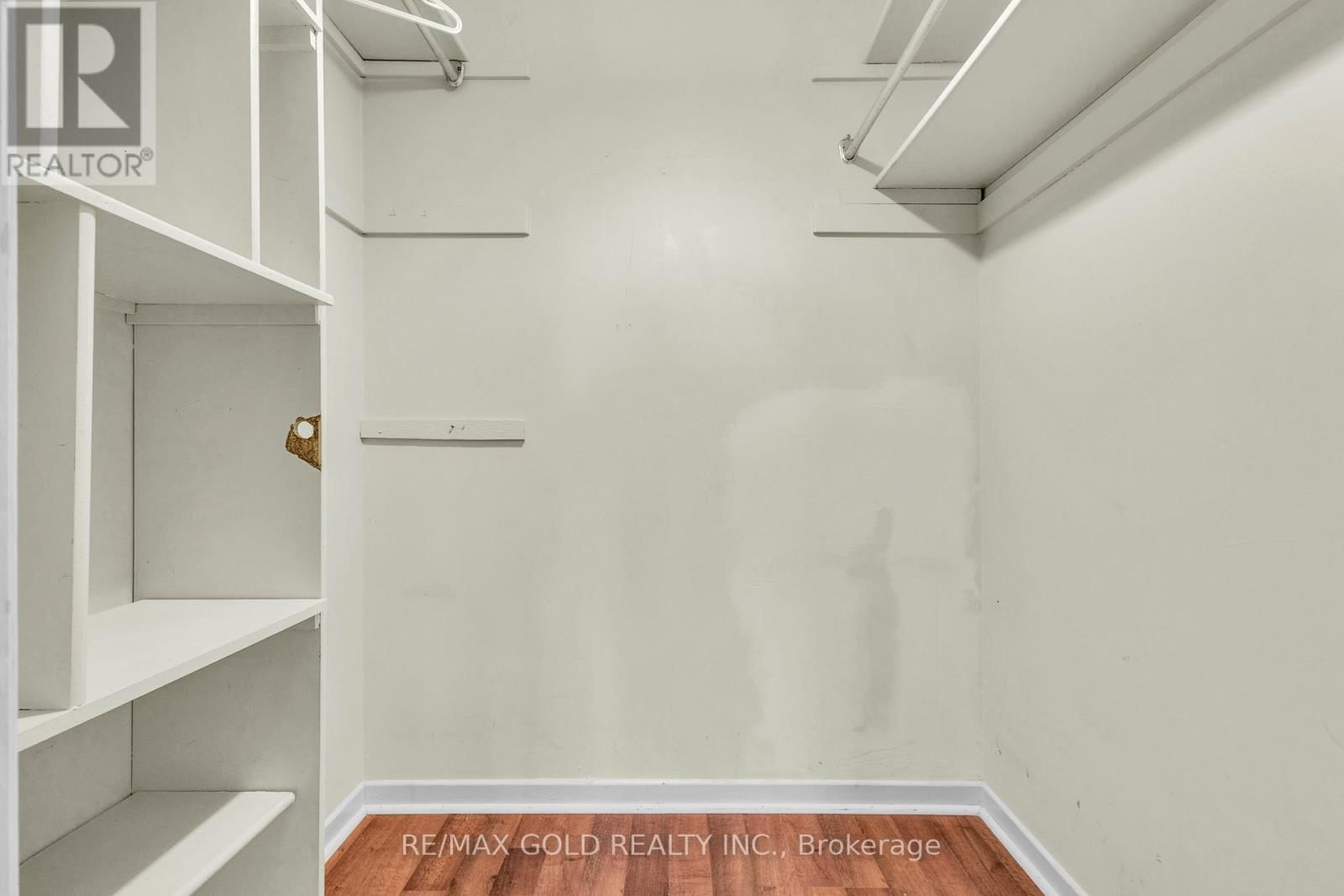 17 MANSION STREET Image 29