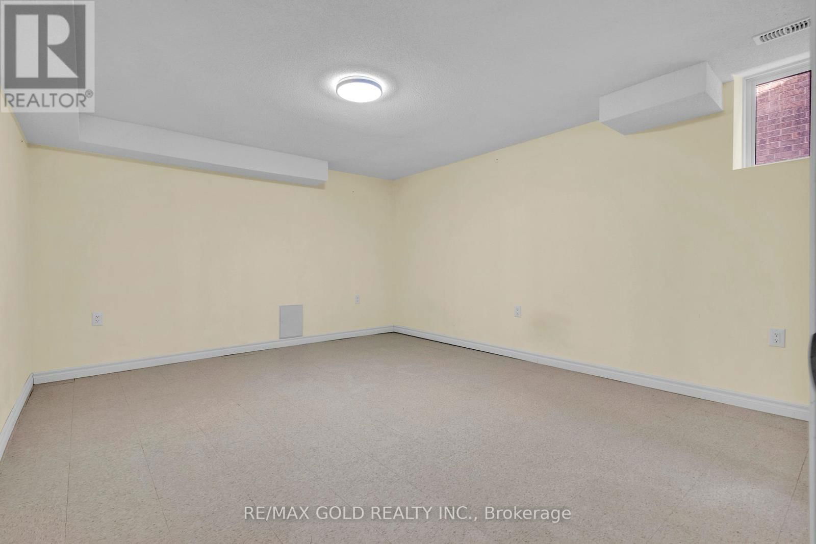 17 MANSION STREET Image 38