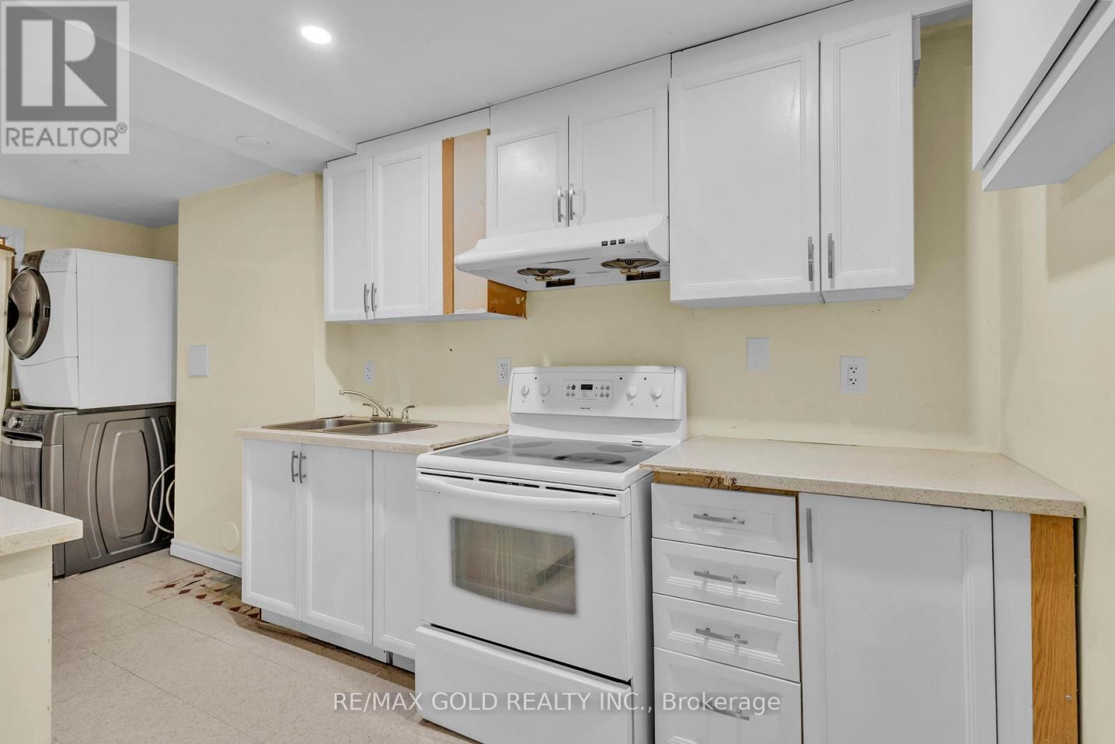 17 MANSION STREET Image 41