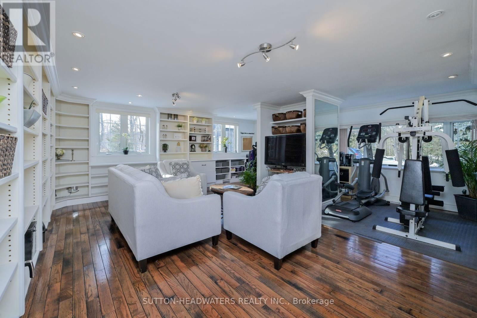 563 RIVER ROAD Image 19