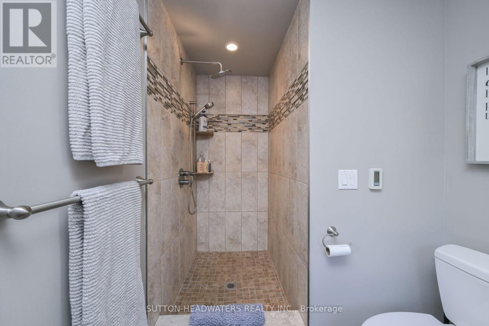 563 RIVER ROAD Image 27