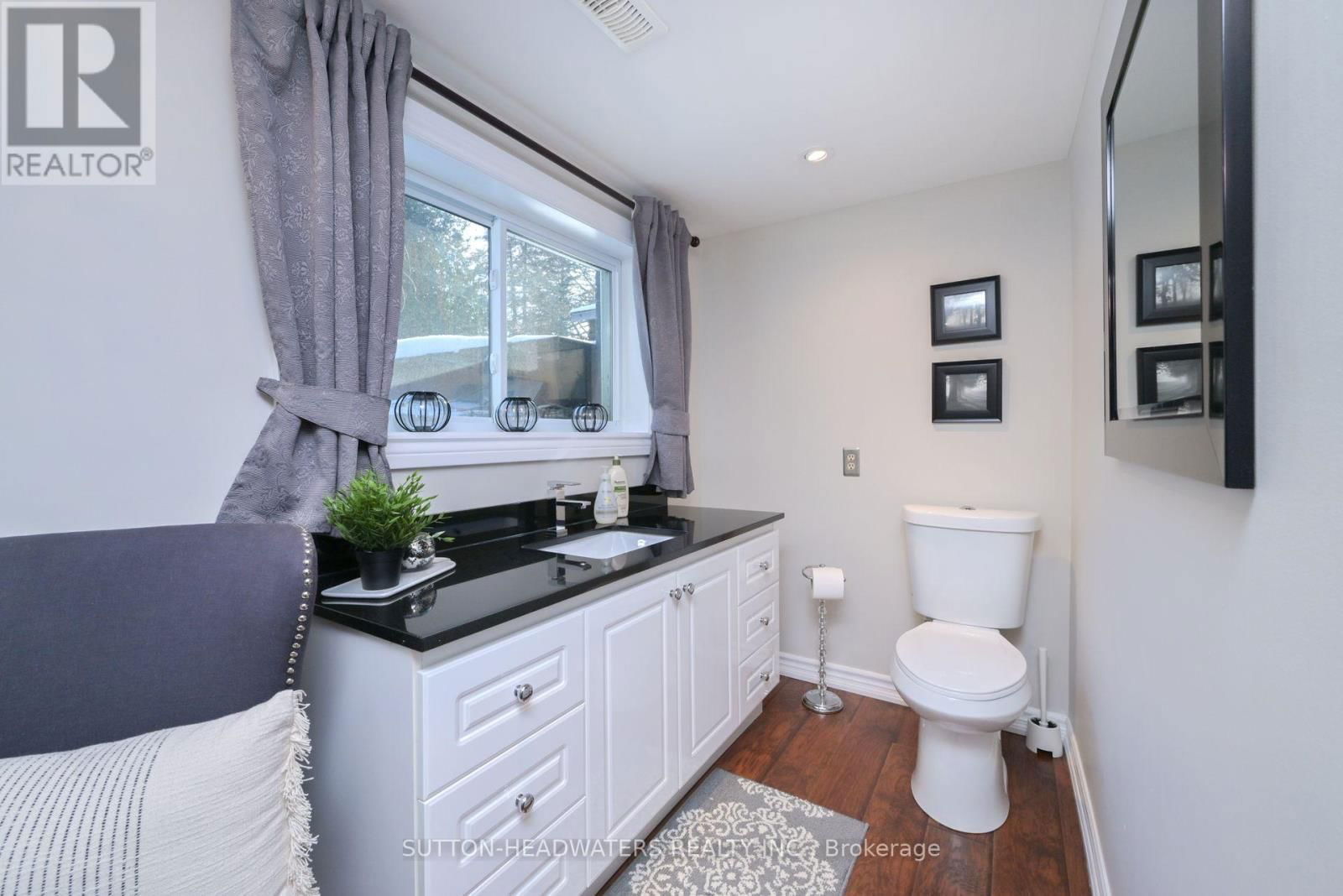 563 RIVER ROAD Image 36