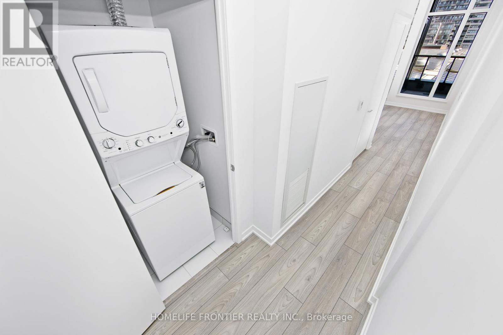 207 - 285 DUFFERIN STREET Image 10