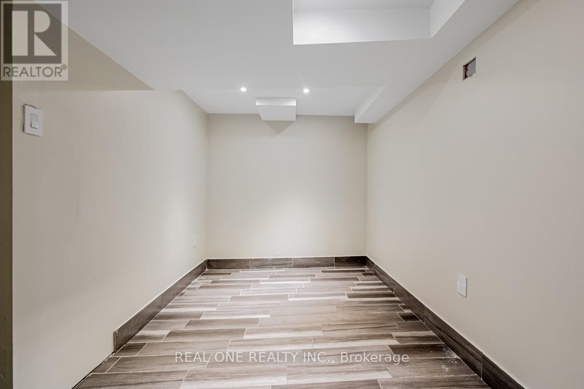 30 HERKLEY DRIVE Image 29