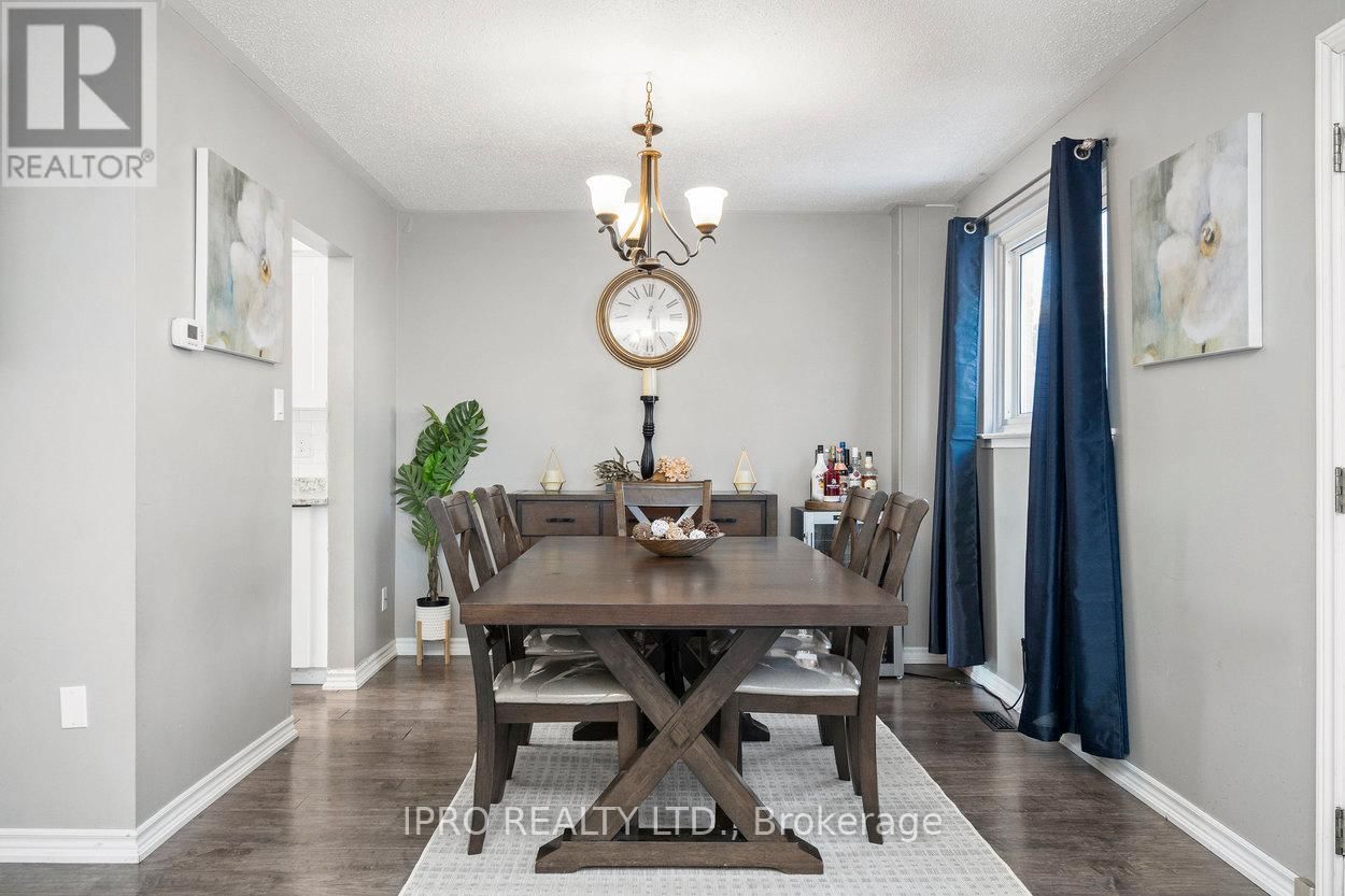 44 VILLAGE COURT Image 7