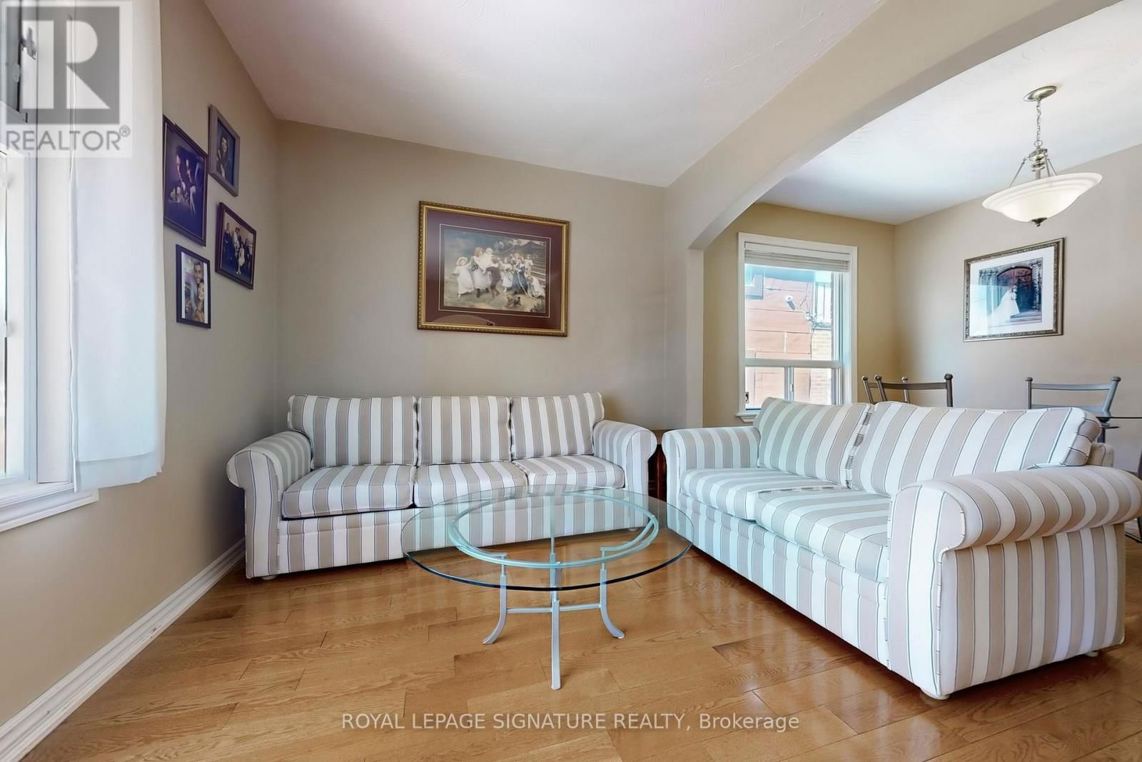 12 ROWNTREE AVENUE Image 7