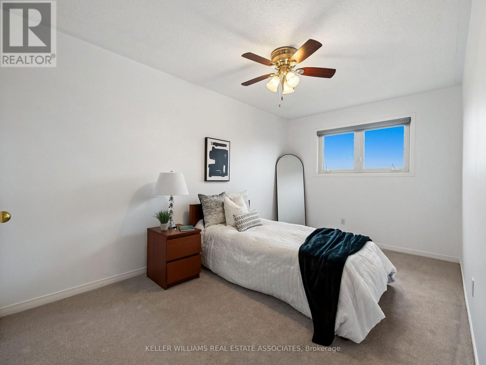 144 GENESEE DRIVE Image 16