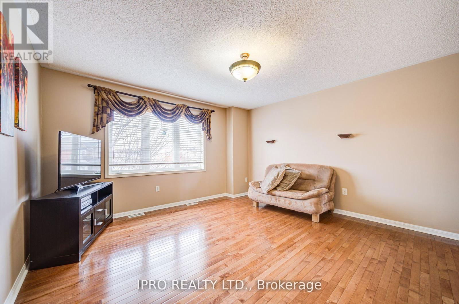 7 BONAVISTA DRIVE Image 29