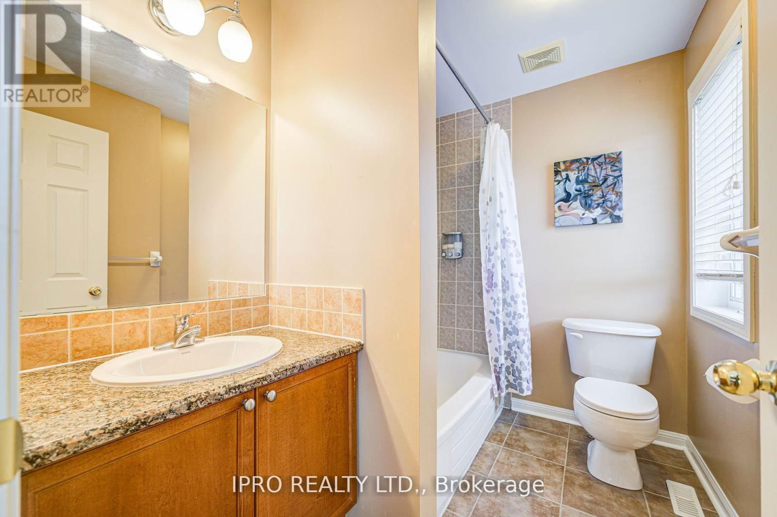 7 BONAVISTA DRIVE Image 33