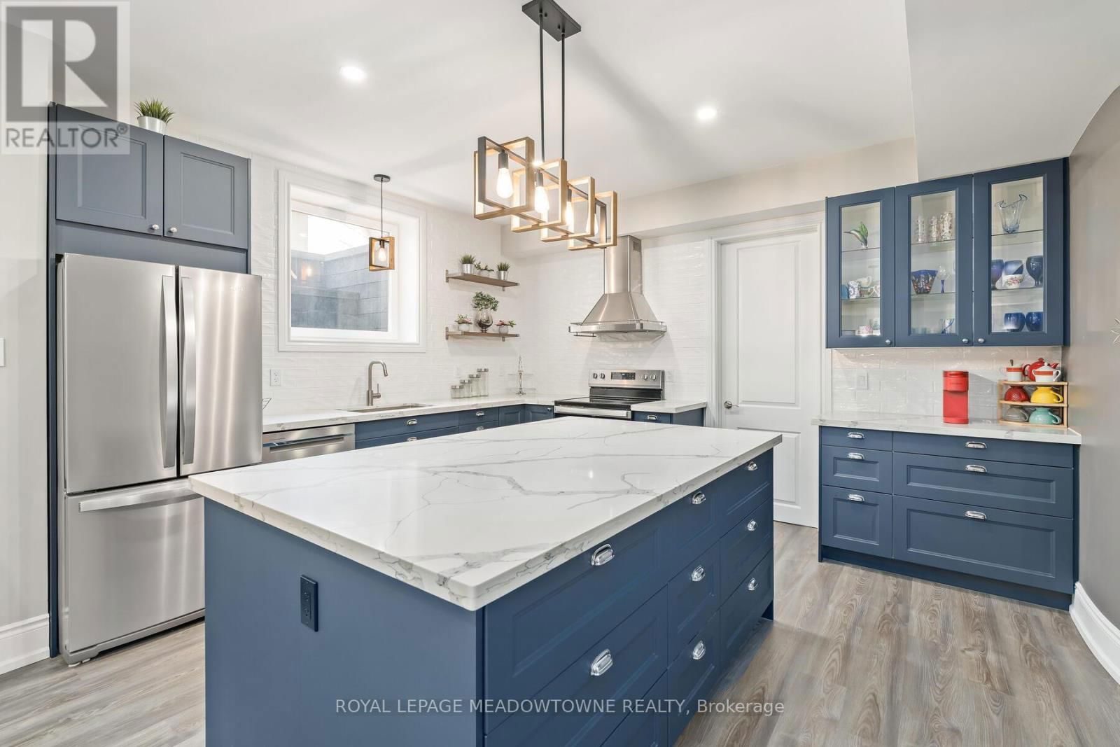 32 AINLEY TRAIL Image 31