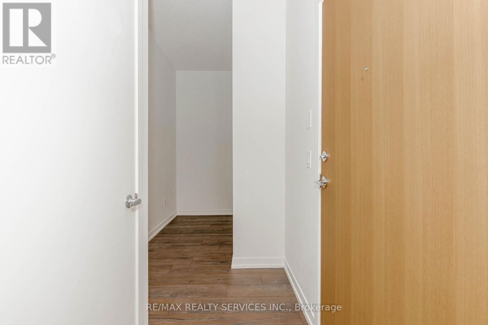 412 - 2520 EGLINGTON AVENUE WEST Image 14